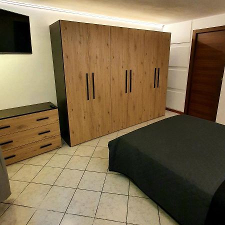 Appartamento Stropea Con Giardino Privato E Piscina سويانو ديل لاغو المظهر الخارجي الصورة